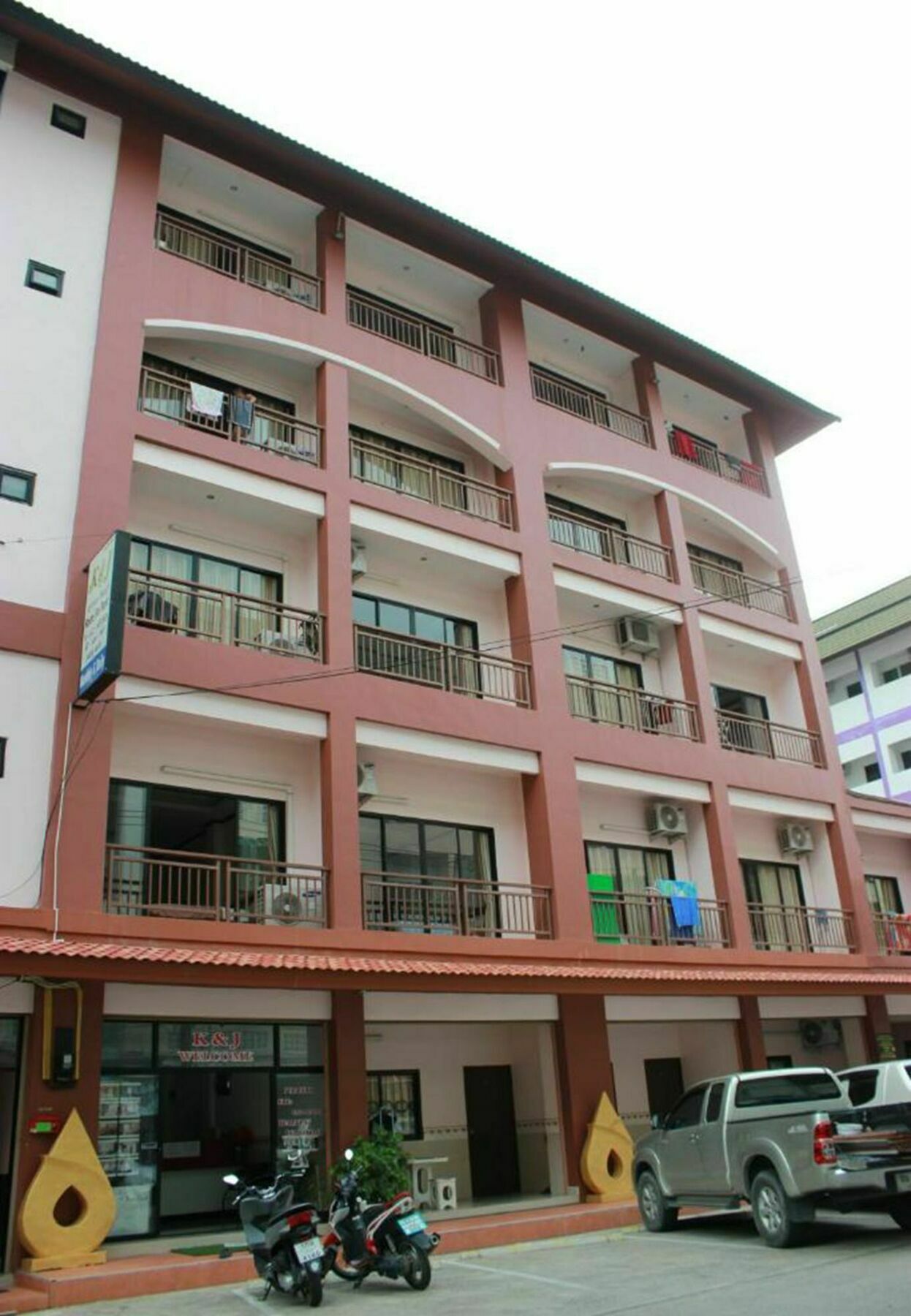 K&J Apartment Ban Nong Tabaek Esterno foto