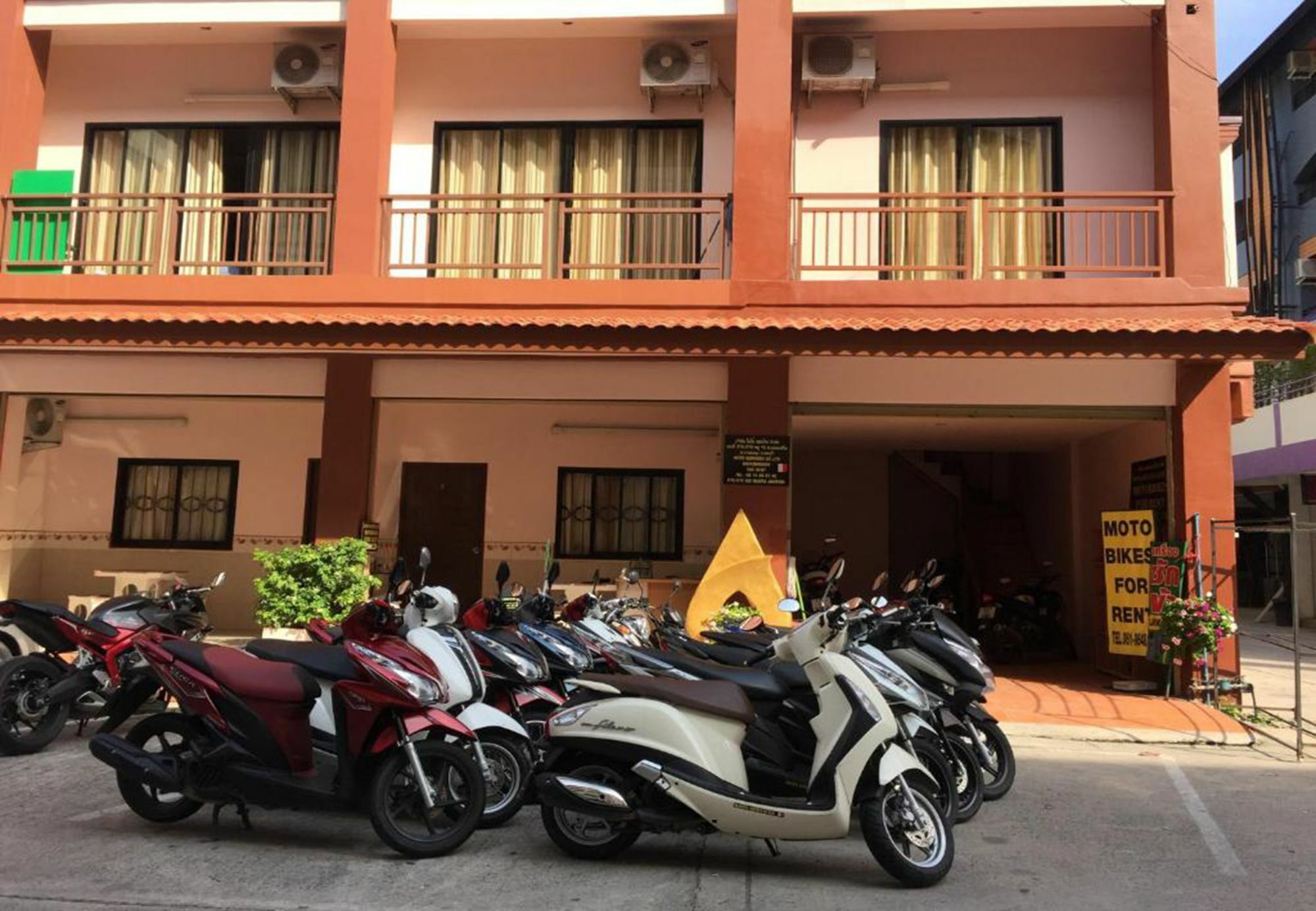 K&J Apartment Ban Nong Tabaek Esterno foto